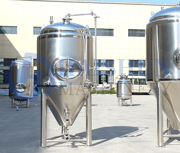 Cuves de fermentation 7BBL